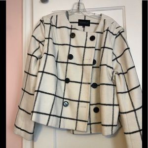 Eloquii wool cropped coat. White and black